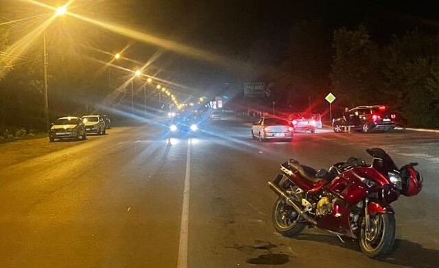 В Мценске осудили мотоциклиста, протаранившего иномарку