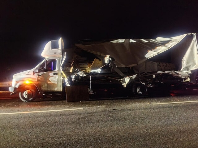 Под Орлом при столкновении двух грузовиков пострадал водитель