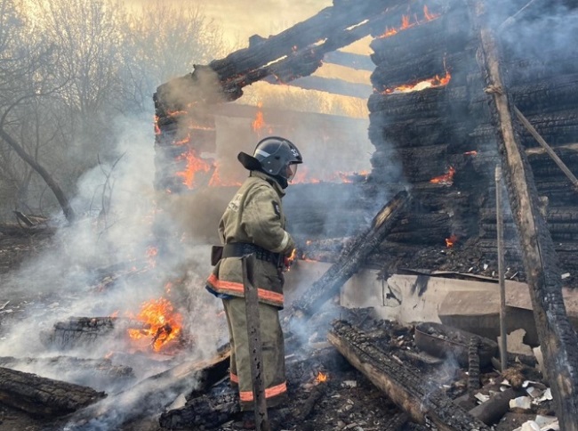 В Орловской области в сгоревшем доме нашли мёртвое тело