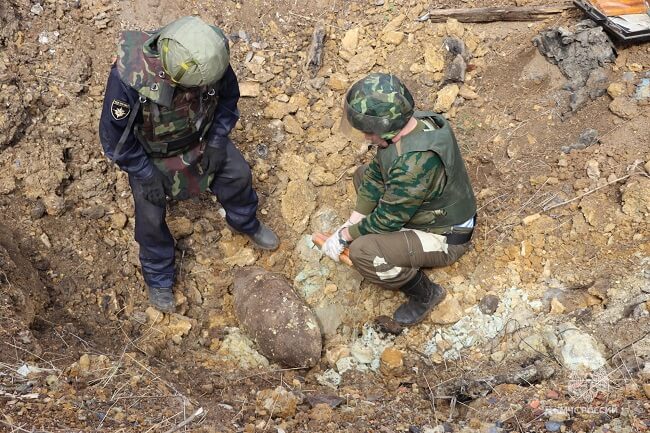 Орловские спасатели уничтожили 280 боеприпасов за сутки