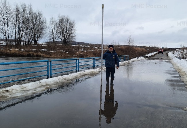 В Орловской области затопило уже шесть мостов