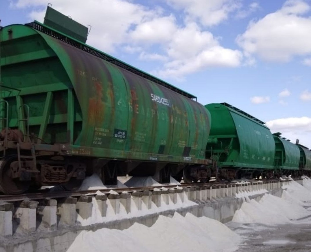 На Орловщину доставят 17,5 тысяч тонн технической соли