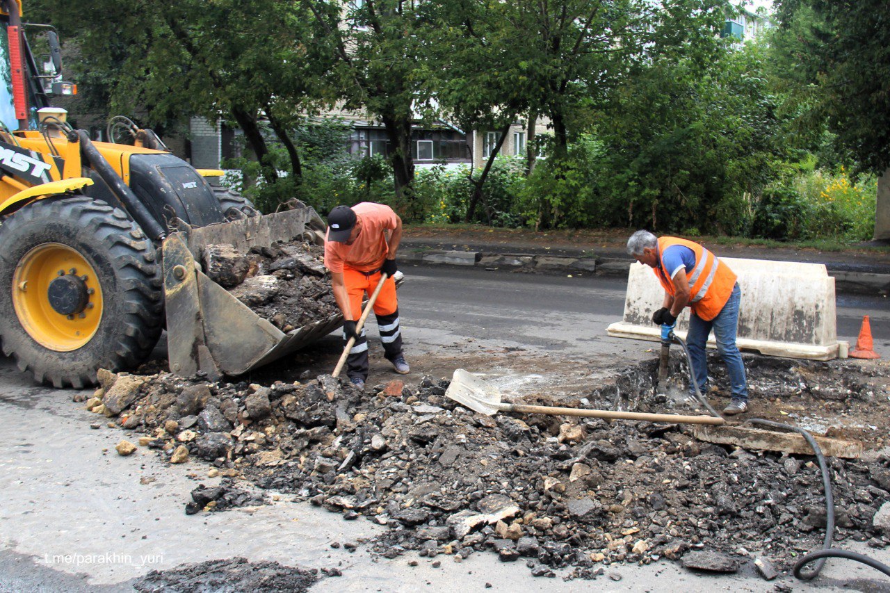 В Орле начали ремонтировать улицу Цветаева