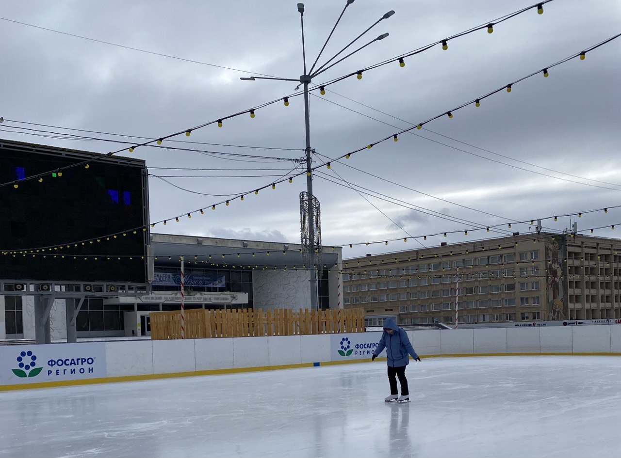 В Орле назвали график работы катка на Ленина