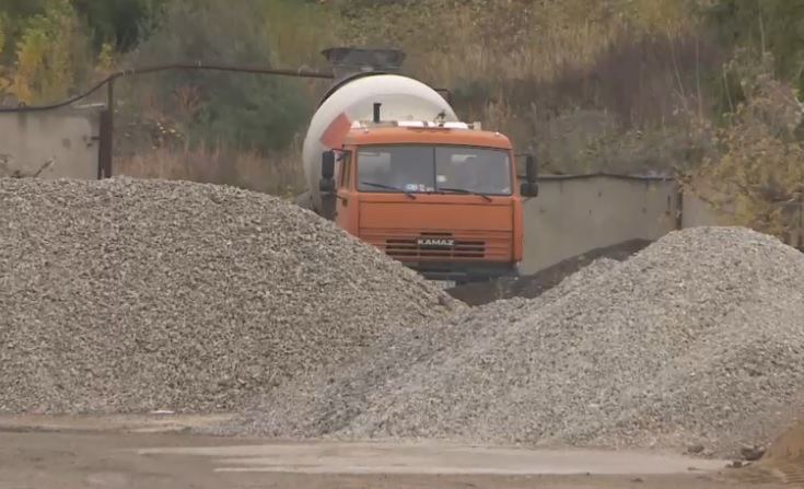 В Орле асфальтовый завод пока продолжает работу