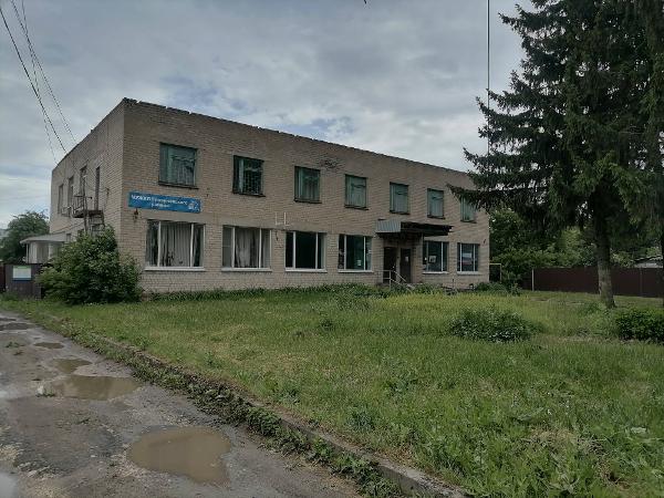Чиновникам с первой попытки удалось продать здание в центре Глазуновки