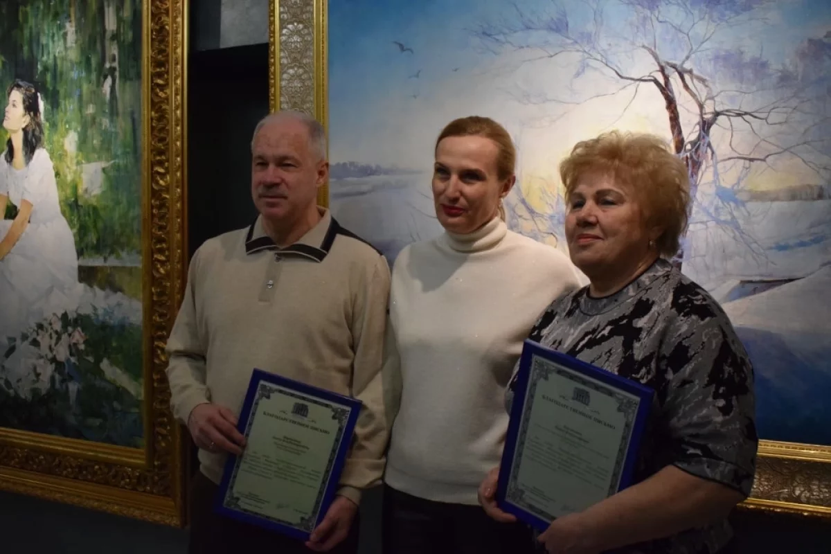 Высокие награды. Торжественные события состоялись в галерее Олега Карпикова