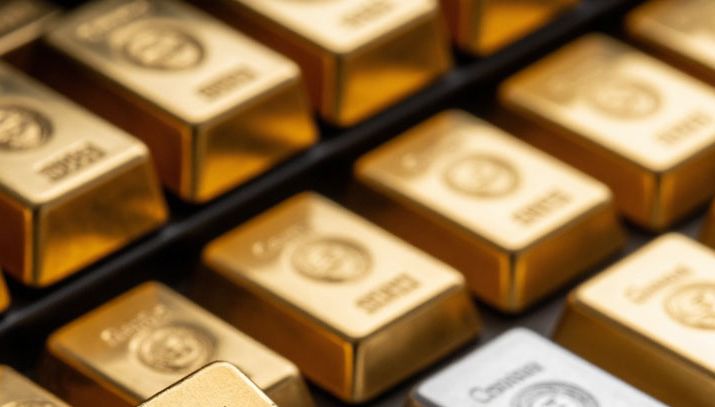 Золото и серебро стали альтернативой валютным инструментам